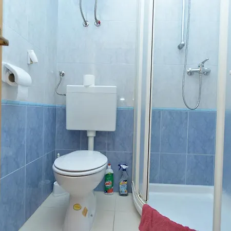 Veli Vrh 72 * Pula