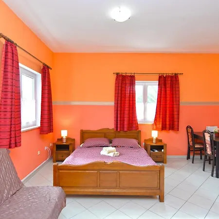 Veli Vrh 72 Apartment Pula