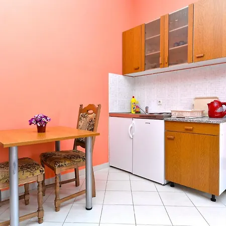 Apartment Veli Vrh 72 Pula