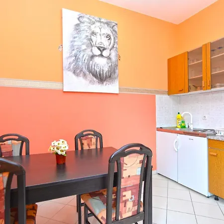 Apartment Veli Vrh 72 Pula