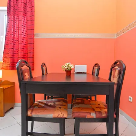 Apartman Veli Vrh 72 Póla